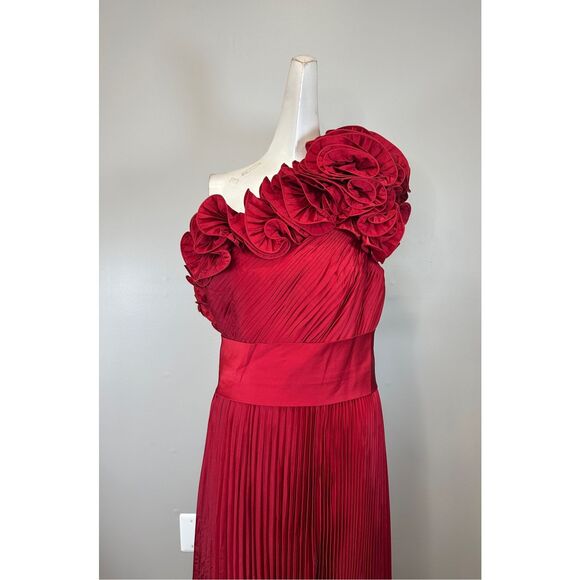 NWT Ieena for Mac Duggal Red Pleated Charmeuse One Shoulder Ruffle Gown Size 12 - Picture 5 of 9